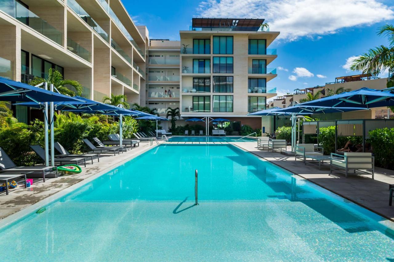 Luxury Oceana, Steps From The Beach, Club, Restaurant And Gym!!