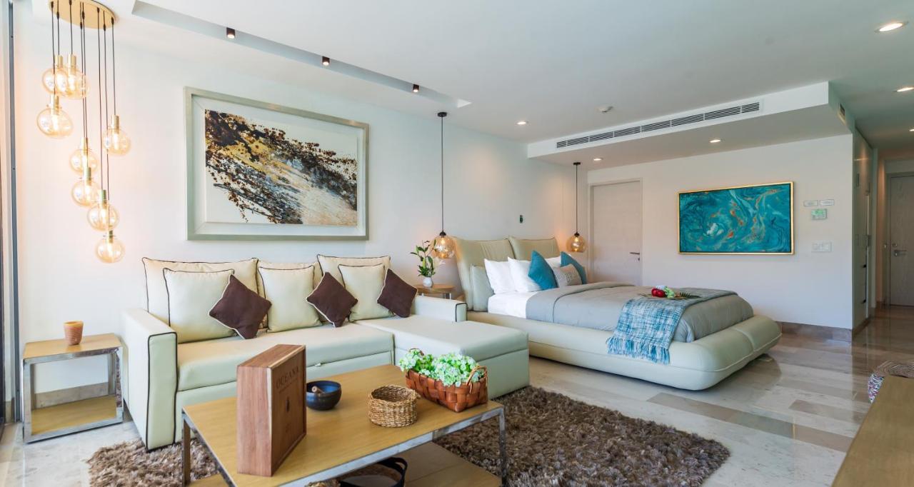 Luxury Oceana, Steps From The Beach, Club, Restaurant And Gym!! *